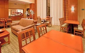 Staybridge Suites O'Fallon Chesterfield - Image 4