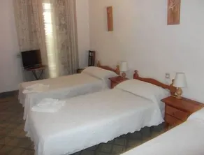 Hostal Santa Maria - Image 3