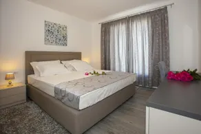 Luxury Penthouse Monriva - Image 5