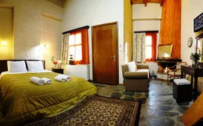 Mesostrati Guesthouse - Image 3