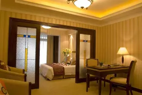 Leading Noble Business Hotel - Image 5