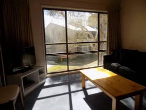 Kirwan Apartments 27 - Image 2