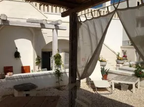 Le Miniature Rooms and Breakfast - Image 4