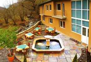 Green Village Hotel Teteven - Image 3
