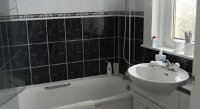 Haig Apartments - Image 3