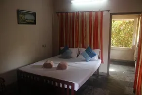 Apple Residency Guest House - Image 4