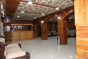 Hotel Zamrud at Dal Lake - Image 3