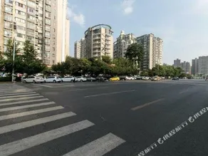 Guofeng Hotel - Image 2