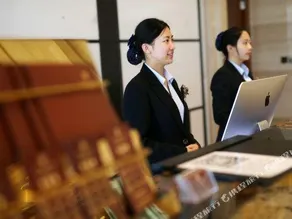 Wisconsin Spa Hotel - Image 2