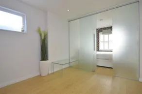 Uber Theatre Land Penthouse - Image 5