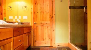 5-Star Luxury Tahoe Cabin! Great Location! Pool Table!Darts! Poker! Ping Pong! Games! - Image 5