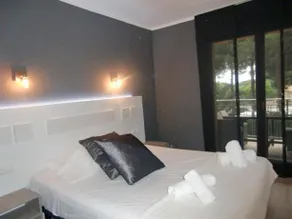 Apartamento con terraza en la playa de La Fosca - Image 4