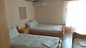 Skotina Rooms - Image 2