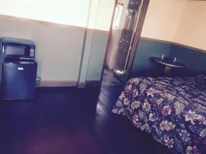 Monterey Motel - Image 2