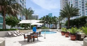 Residence at Bayside by Elite City Stays - Image 4