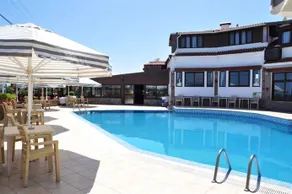 Troy Otel - Image 3