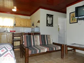 Blue Swallow Chalets - Image 3