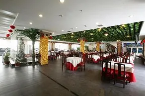 Upper East International Hotel Beijing - Image 4