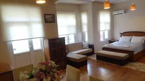 La Perla Suite - Image 5