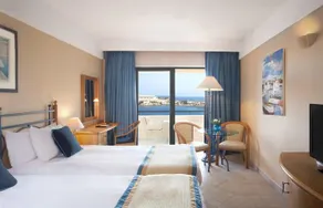 Marina Hotel Corinthia Beach Resort - Image 3