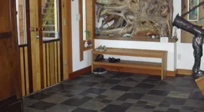 Ukee Treehouse B&B - Image 3