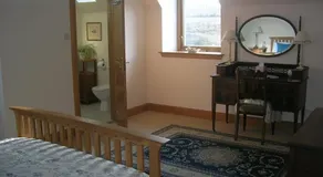 Lismore House B and B - Image 3