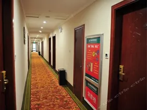 Greentree Inn Nanchang Xihu District Zhanqian Road Shengjin Dagoba - Image 3