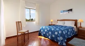 Seaview Apartments - Image 3