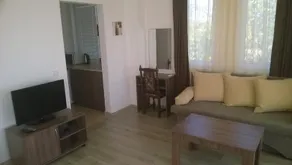 Family Hotel Dreams - Image 4
