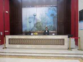 Yushi Culture City Hotel - Image 4
