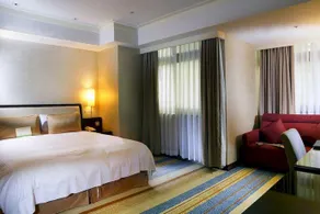 City Lake Hotel - Image 5