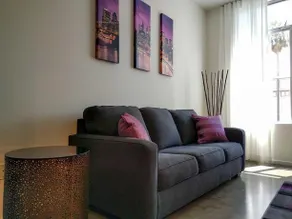 Hollywood Sunset Suite - Image 5