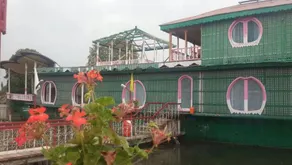 Houseboat 1002 Nights - Image 3
