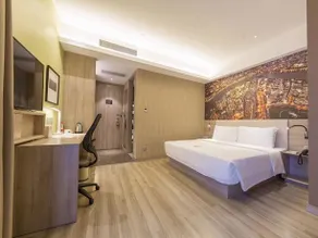 Atour Hotel Shanghai Xujiahui Indoor Stadium - Image 4