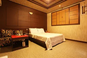 New Sky Motel - Image 2