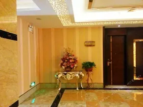 Yuelong Holiday Hotel - Image 4
