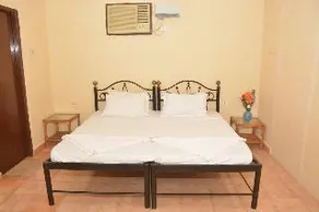 Pifran Holiday Beach Resort - Image 3