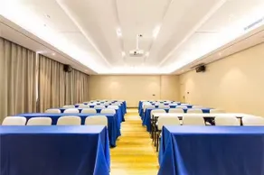 Echarm Hotel (Zhengzhou Conference and Exhibition Center Hongzhuan Road) - Image 3