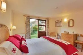 Kilbol Country House Hotel - Image 5