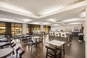 COMFORT INN - Image 3