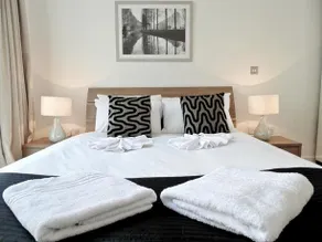 Tower Hill Serviced Apartments - Image 3
