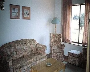 Champagne Valley Resort - Image 2