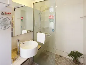 GreenTree Alliance Shanghai Railway Station QiuJiang Road Hotel - Image 2