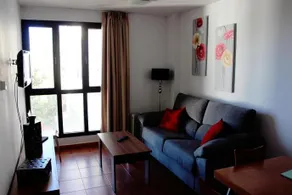Apartamentos Nevada Suite - Image 5