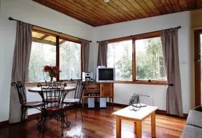 Love Grove Guest House - Image 5