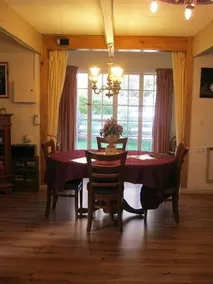 Hide-Away Cottage Retreat - Image 3