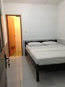 Mad Hatters Guest House - Image 4