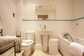 Executivestay Serviced Apartments - Image 5