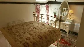 1 The Mews Cottages - Image 3