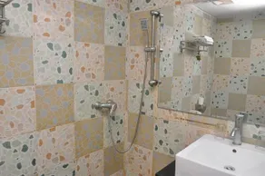 Ming Han Business Hotel - Image 2
